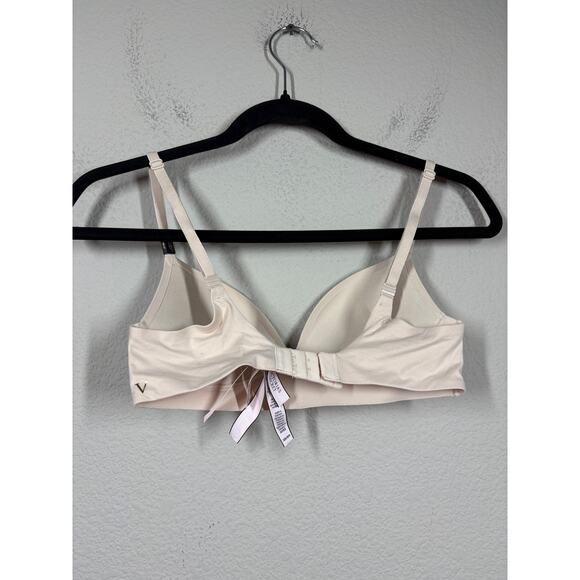 Victoria’s Secret 32B Incredible T-Shirt Bra Tan Padded No Wire NWT - Picture 3 of 13